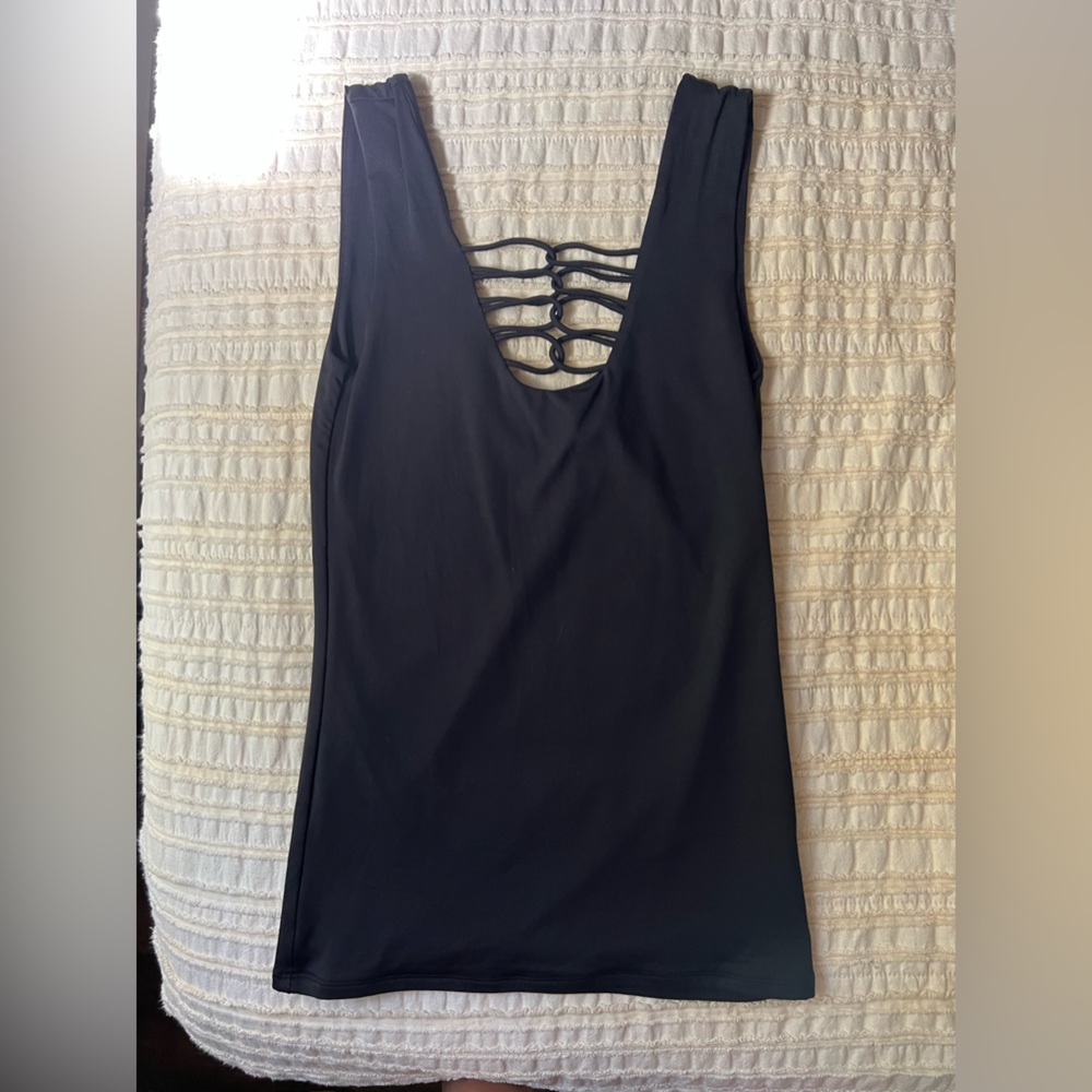Buckle black sizes small spandex like material